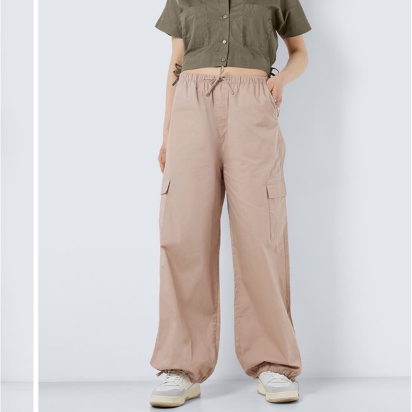 Noisy may Pants - NWT Noisy may Tan Wide Leg Pants Relaxed Fit